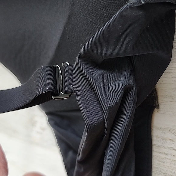 Secret Treasures black lightly padded no wire bra convertible straps Size 42C - Picture 11 of 12